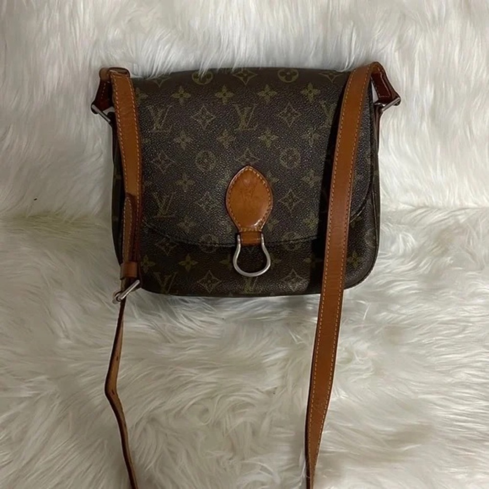 Authentic Louis Vuitton Saint Cloud GM Size Monogram Crossbody/Shoulder Bag - Picture 2 of 16